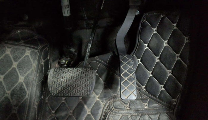 2021 MG ASTOR SAVVY 1.5 CVT S RED, Petrol, Automatic, 54,693 km, Pedals