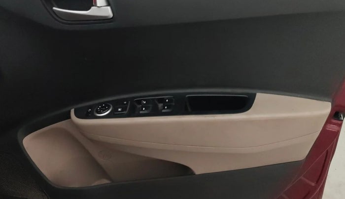 2015 Hyundai Grand i10 SPORTZ 1.2 KAPPA VTVT, Petrol, Manual, 1,38,176 km, Driver Side Door Panels Control