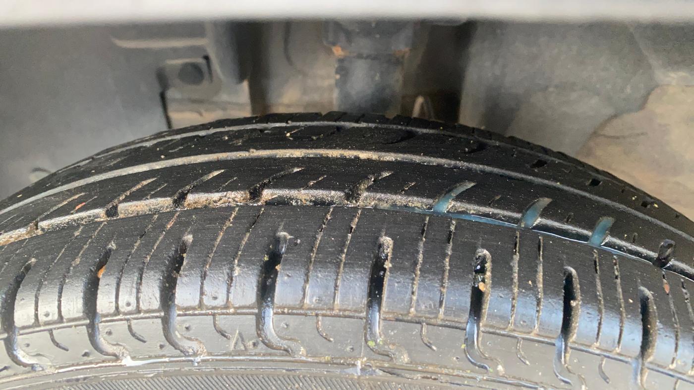 2019 Renault Kwid RXT 1.0 (O), Petrol, Manual, 25,442 km, Left Front Tyre Tread