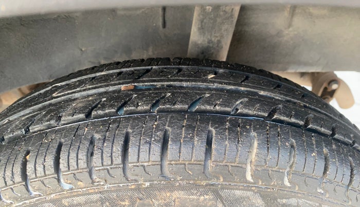 2019 Renault Kwid RXT 1.0 (O), Petrol, Manual, 25,442 km, Left Rear Tyre Tread