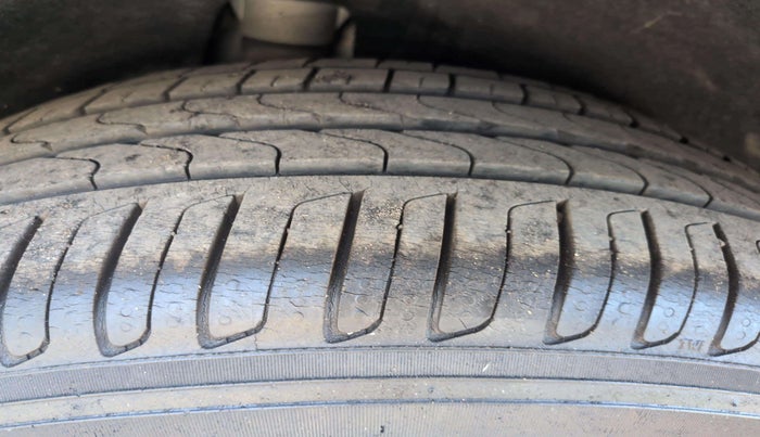 2019 Mercedes Benz GLC CLASS 220 D 4 MATIC, Diesel, Automatic, 21,499 km, Right Front Tyre Tread