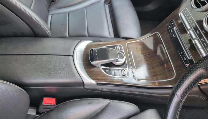 2019 Mercedes Benz GLC CLASS 220 D 4 MATIC, Diesel, Automatic, 21,499 km, Gear Lever