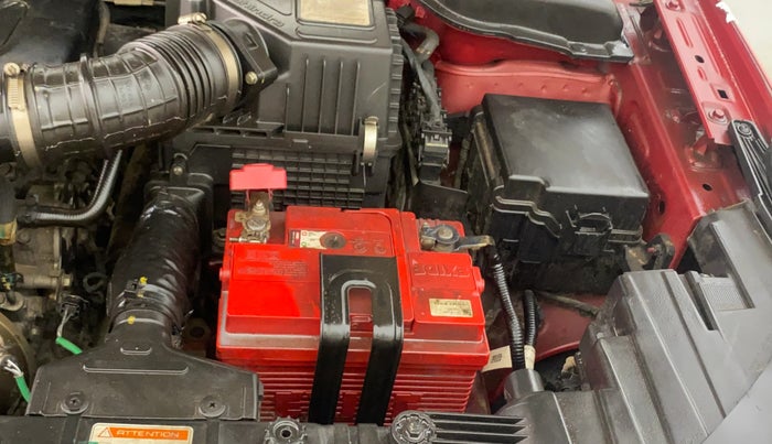 2019 Mahindra XUV300 W8(O) 1.2 PETROL DUAL TONE, Petrol, Manual, 32,193 km, Engine View - Left