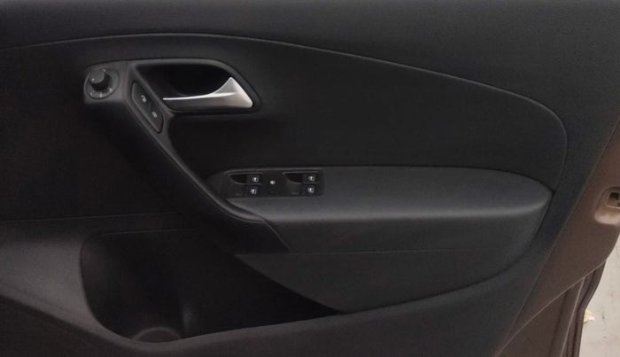 2020 Volkswagen Polo HIGHLINE PLUS 1.0L TSI, Petrol, Manual, 42,149 km, Driver Side Door Panels Control