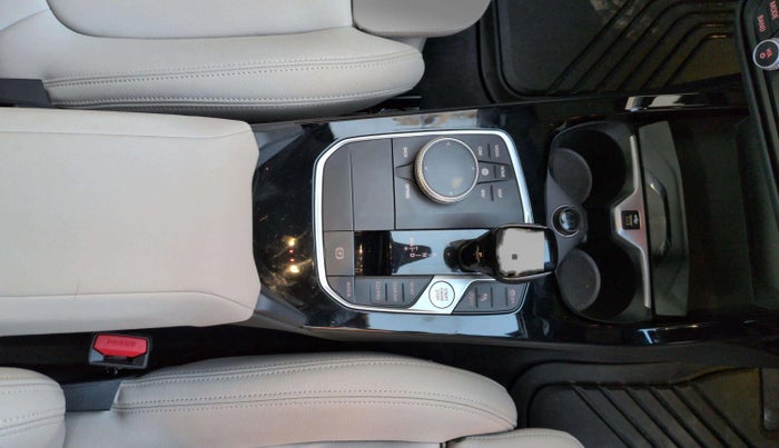 2025 BMW 2 SERIES GRAN COUPE 220I M SPORT PRO, Petrol, Automatic, 3,553 km, Gear Lever