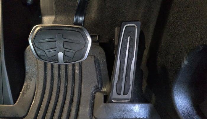 2025 BMW 2 SERIES GRAN COUPE 220I M SPORT PRO, Petrol, Automatic, 3,553 km, Pedals