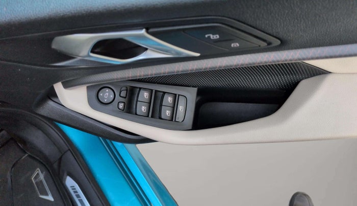 2025 BMW 2 SERIES GRAN COUPE 220I M SPORT PRO, Petrol, Automatic, 3,553 km, Driver Side Door Panels Control