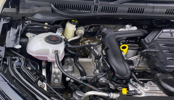 2025 Skoda SLAVIA Prestige 1.0L TSI AT, Petrol, Automatic, 2,570 km, Engine View - Right