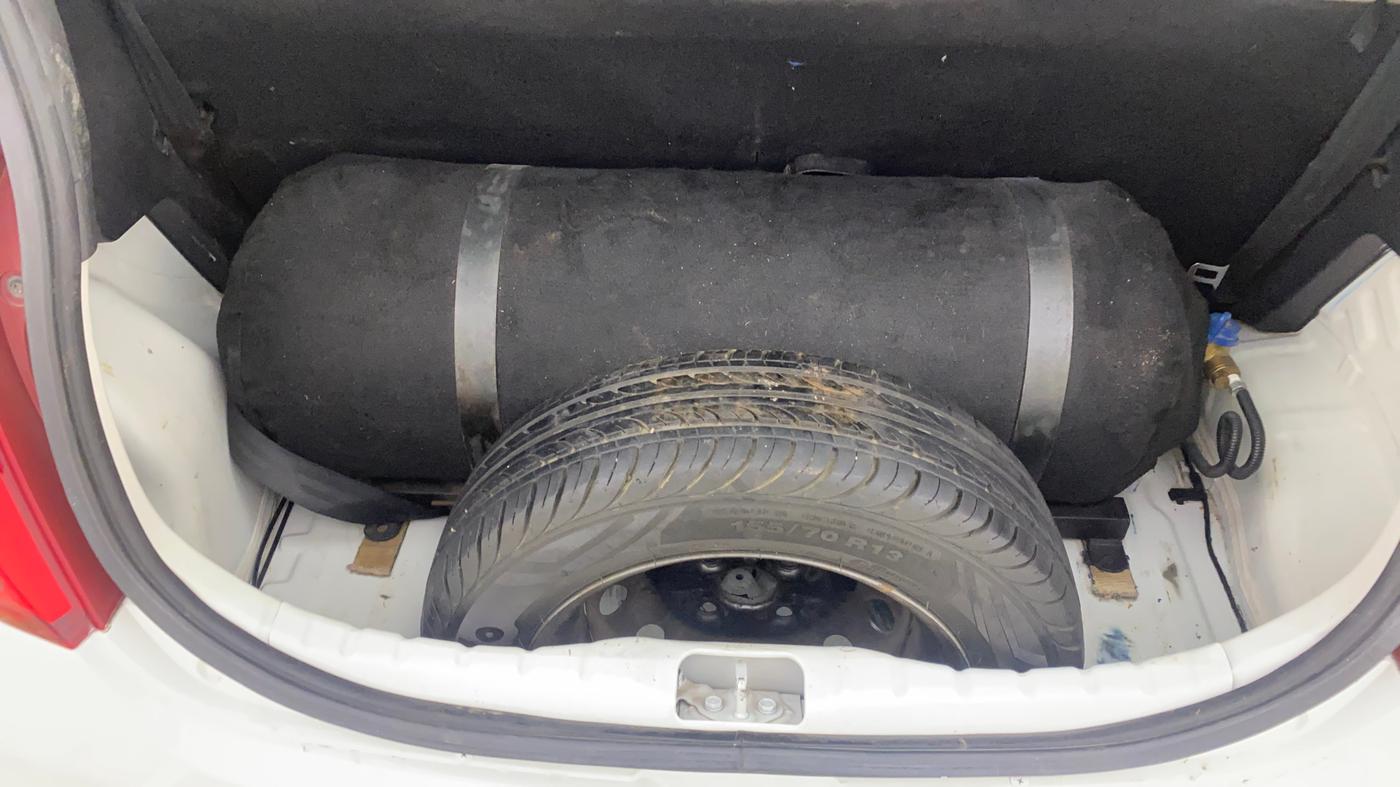 2018 Hyundai Eon ERA +, CNG, Manual, 36,389 km, Boot Inside