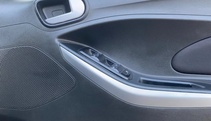 2019 Ford FREESTYLE TREND PLUS 1.2 PETROL, Petrol, Manual, 34,437 km, Driver Side Door Panels Control