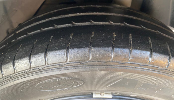 2019 Ford FREESTYLE TREND PLUS 1.2 PETROL, Petrol, Manual, 34,437 km, Left Rear Tyre Tread