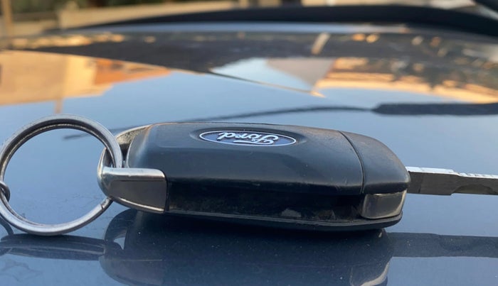 2019 Ford FREESTYLE TREND PLUS 1.2 PETROL, Petrol, Manual, 34,437 km, Key Close Up