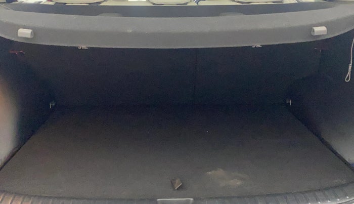 2022 KIA SELTOS HTX 1.5 PETROL, Petrol, Manual, 28,282 km, Boot Inside