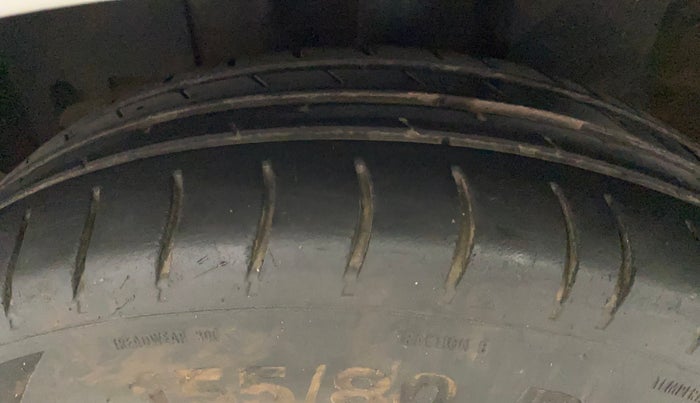 2016 Datsun Redi Go S, Petrol, Manual, 76,276 km, Left Front Tyre Tread