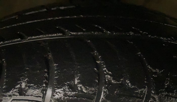 2016 Maruti Celerio VXI AMT, Petrol, Automatic, 35,668 km, Right Front Tyre Tread