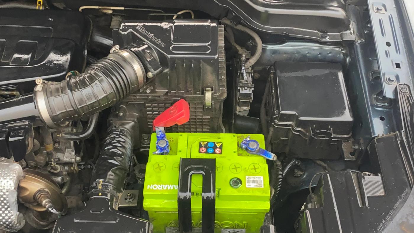 2019 Mahindra XUV300 W8 (O) 1.2 PETROL, Petrol, Manual, 93,903 km, Engine View - Left