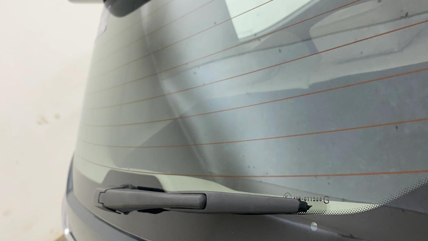 2019 Mahindra XUV300 W8 (O) 1.2 PETROL, Petrol, Manual, 93,903 km, Rear Wiper