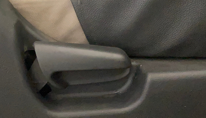 2014 Maruti Wagon R 1.0 VXI, Petrol, Manual, 26,944 km, Driver Side Adjustment Panel