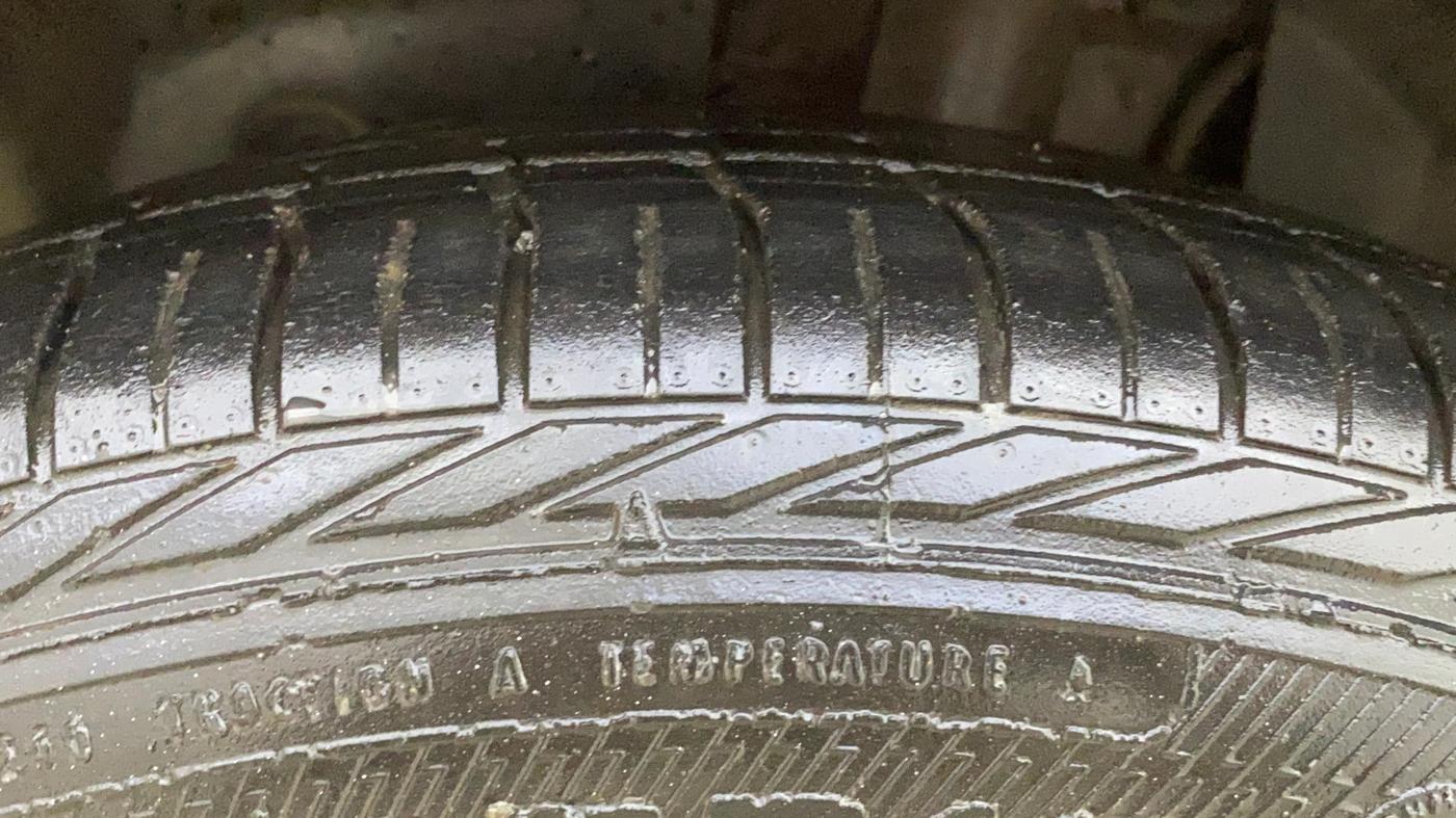 2014 Ford Ecosport TITANIUM 1.5L DIESEL (OPT), Diesel, Manual, 85,049 km, Left Front Tyre Tread