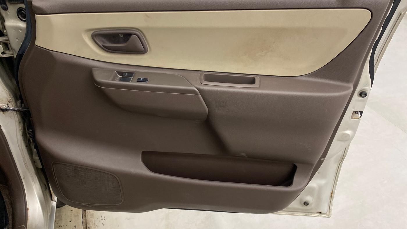 2013 Maruti Zen Estilo LXI, Petrol, Manual, 31,761 km, Driver Side Door Panels Control