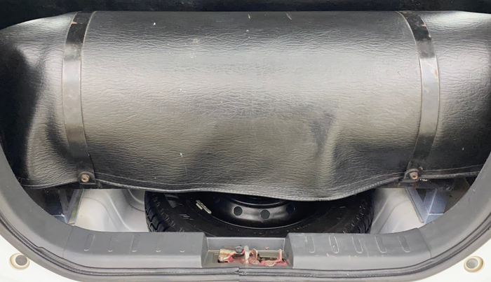 2018 Maruti Alto 800 LXI, CNG, Manual, 61,328 km, Boot Inside