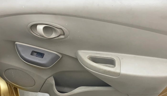 2016 Datsun Go Plus T, Petrol, Manual, 40,225 km, Driver Side Door Panels Control