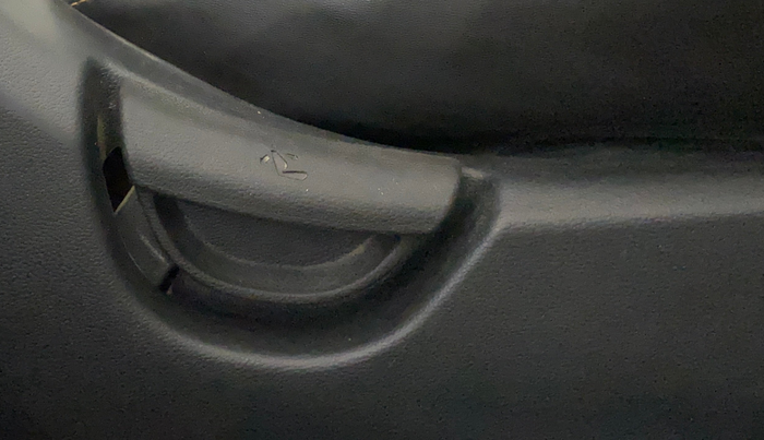 2015 Hyundai Xcent S 1.2, Petrol, Manual, 79,850 km, Driver Side Adjustment Panel