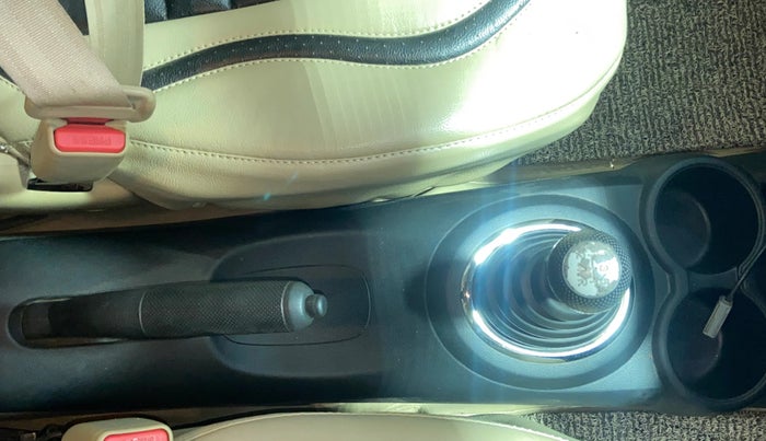 2015 Honda Amaze 1.2L I-VTEC S, Petrol, Manual, 36,909 km, Gear Lever