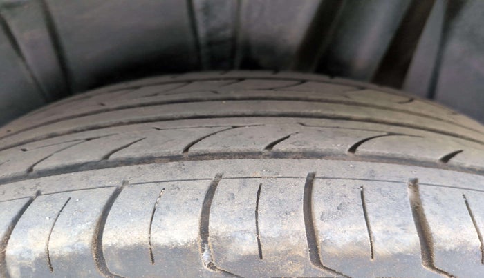 2019 Maruti XL6 ALPHA AT, Petrol, Automatic, 55,020 km, Left Front Tyre Tread