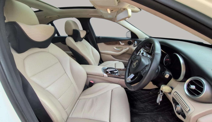 2014 Mercedes Benz C Class C 200 AVANTGARDE, Petrol, Automatic, 52,383 km, Right Side Front Door Cabin