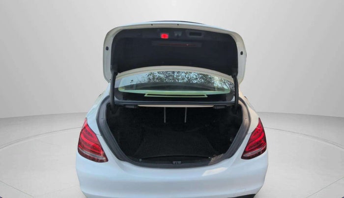 2014 Mercedes Benz C Class C 200 AVANTGARDE, Petrol, Automatic, 52,383 km, Boot Door Open