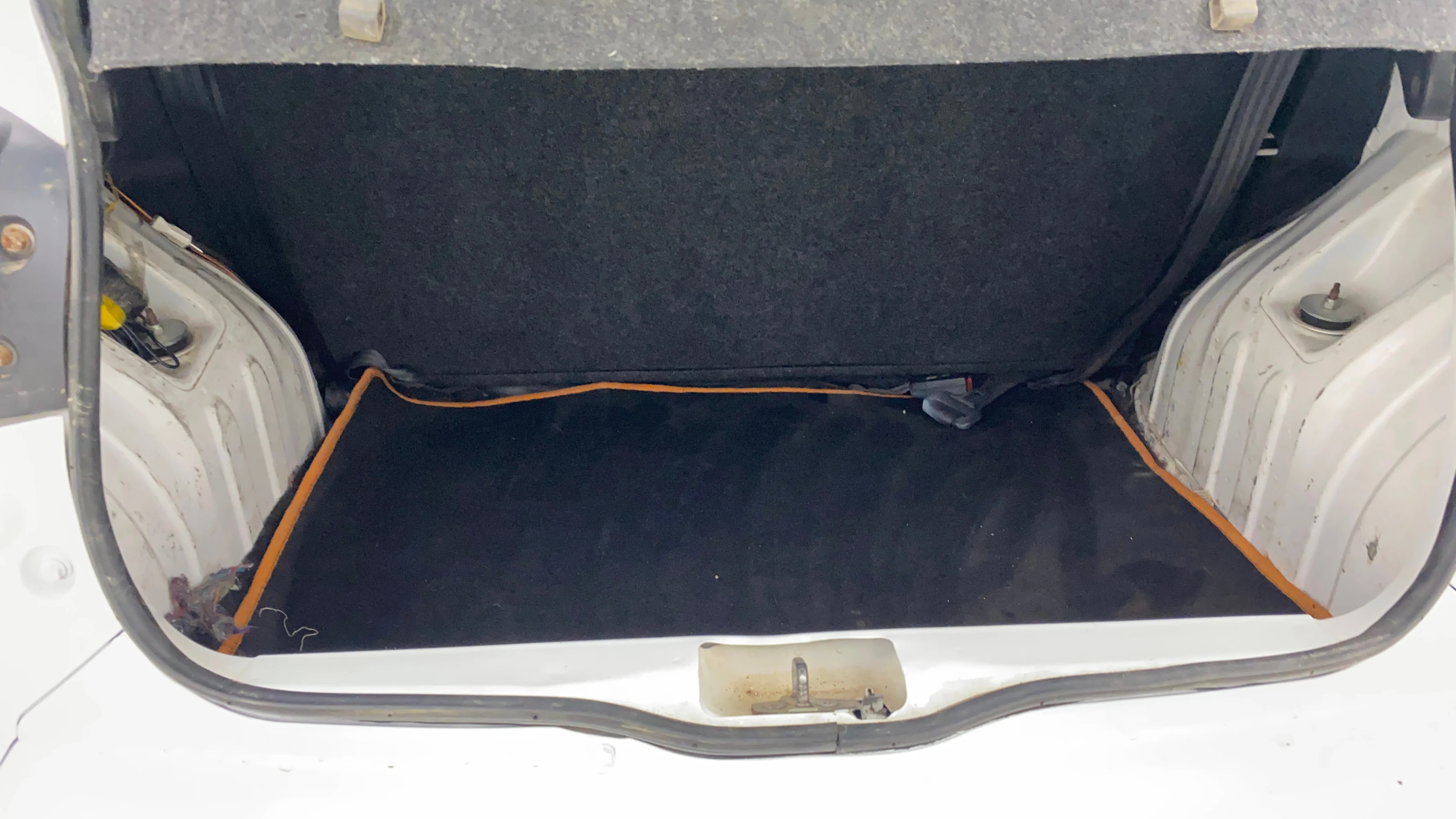 2017 Renault Kwid RXT 1.0, Petrol, Manual, 94,924 km, Boot Inside