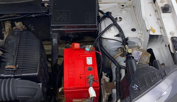 2017 Renault Kwid RXT 1.0, Petrol, Manual, 94,924 km, Engine View - Left