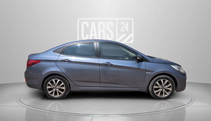 2014 Hyundai Verna FLUIDIC 1.6 CRDI SX, Diesel, Manual, 84,446 km, Right Side View