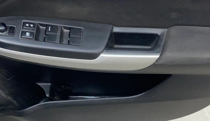 2017 Maruti Baleno DELTA PETROL 1.2, Petrol, Manual, 98,117 km, Driver Side Door Panels Control