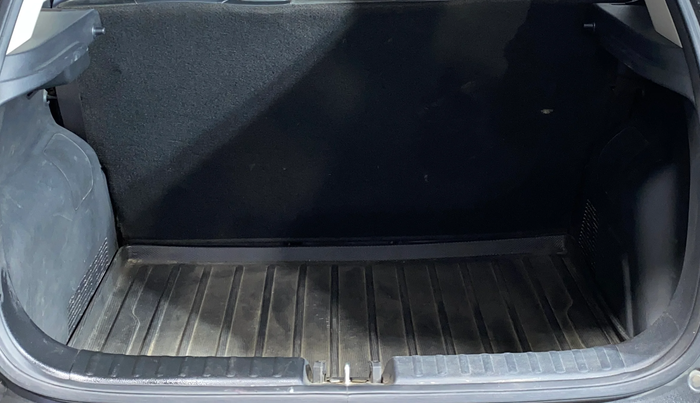 2024 KIA SONET HTK PLUS 1.0 TURBO PETROL IMT, Petrol, Manual, 16,583 km, Boot Inside