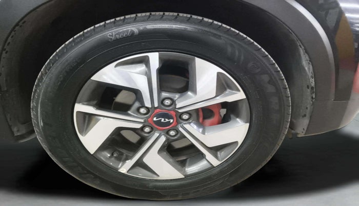 2023 KIA SONET GTX PLUS 1.5 AT, Diesel, Automatic, 72,924 km, Right Front Wheel