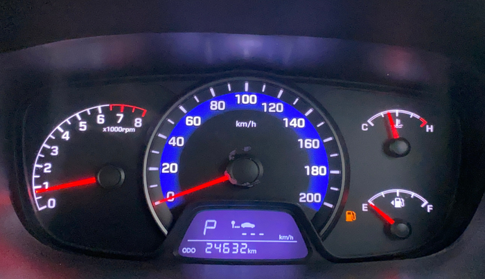 2015 Hyundai Xcent SX AT 1.2 (O), Petrol, Automatic, 24,625 km, Odometer Image