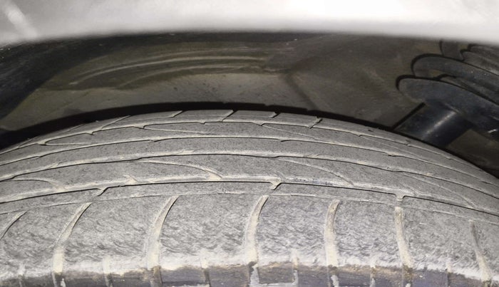 2020 MG HECTOR PLUS SHARP 2.0 DIESEL TURBO MT 6-STR, Diesel, Manual, 1,16,402 km, Left Rear Tyre Tread