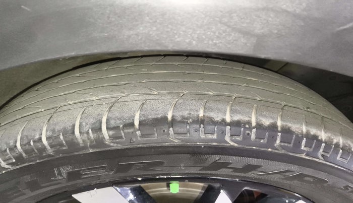 2020 MG HECTOR PLUS SHARP 2.0 DIESEL TURBO MT 6-STR, Diesel, Manual, 1,16,402 km, Left Front Tyre Tread