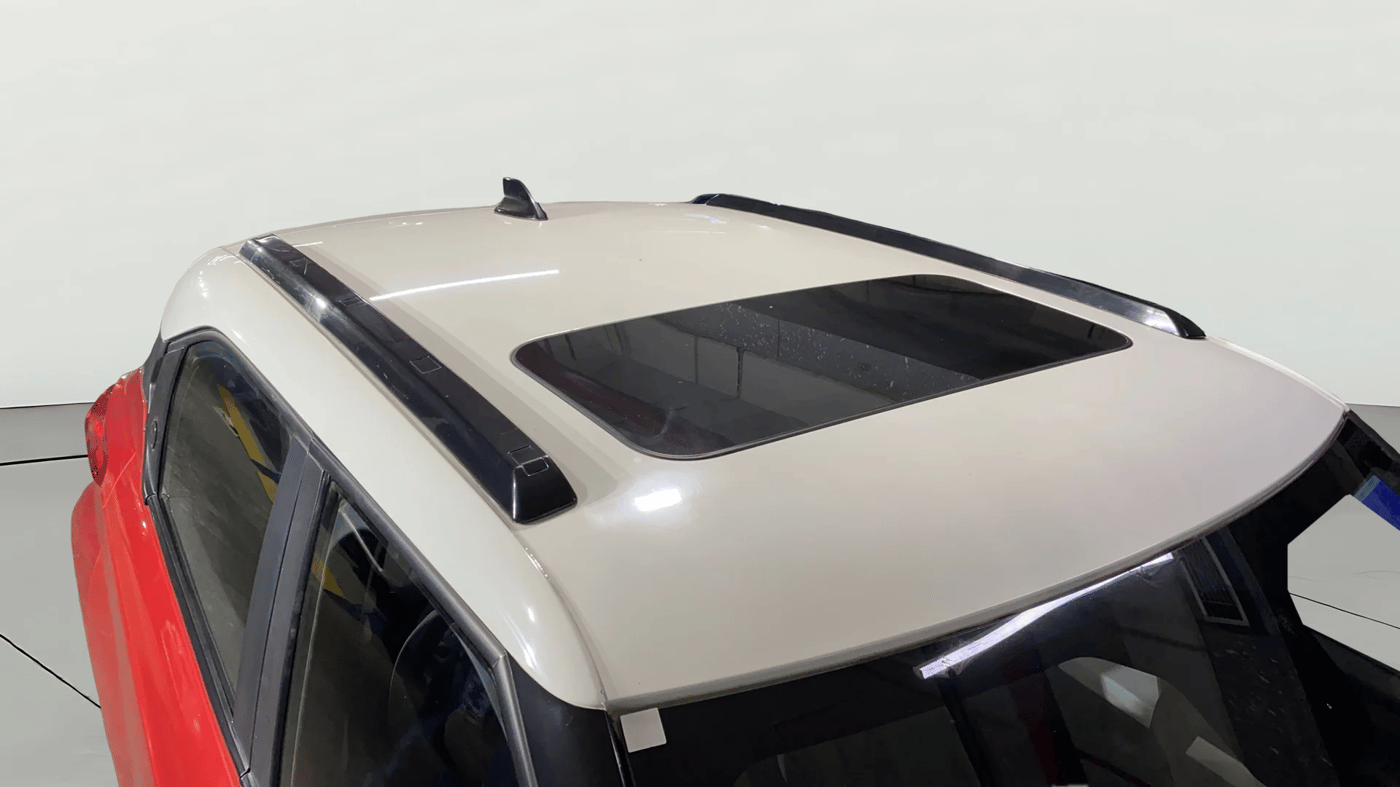 2023 Tata PUNCH Creative Dual Tone MT Sunroof, Petrol, Manual, 14,126 km, Moonroof/ Sunroof