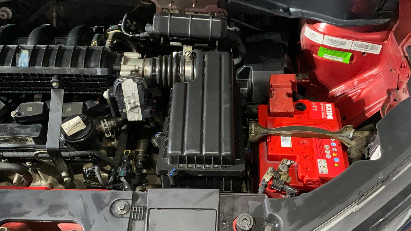 2023 Tata PUNCH Creative Dual Tone MT Sunroof, Petrol, Manual, 14,126 km, Engine View - Left