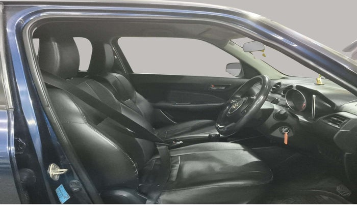2019 Maruti Swift VXI AMT, Petrol, Automatic, 1,00,922 km, Right Side Front Door Cabin