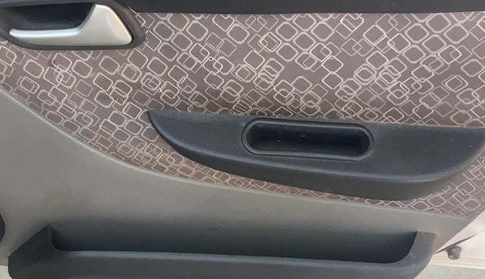 2017 Maruti Alto 800 VXI, Petrol, Manual, 1,00,241 km, Driver Side Door Panels Control