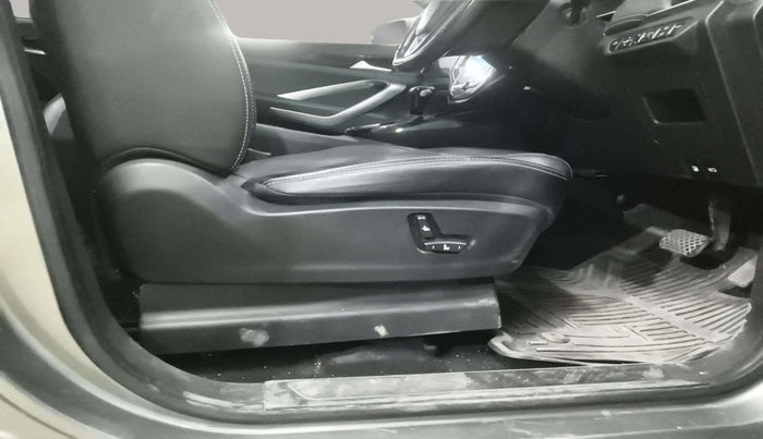 2019 MG HECTOR SHARP 1.5 DCT PETROL, Petrol, Automatic, 49,966 km, Driver Side Adjustment Panel