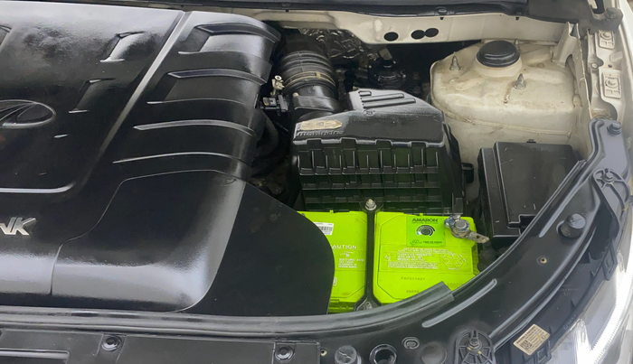 2020 Mahindra XUV500 W9, Diesel, Manual, 69,539 km, Engine View - Left