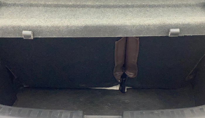 2015 Maruti Swift VXI, Petrol, Manual, 17,787 km, Boot Inside