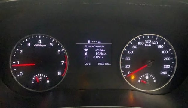 2021 KIA SELTOS HTX ANNIVERSARY EDITION 1.5 PETROL, Petrol, Manual, 1,06,571 km, Odometer Image