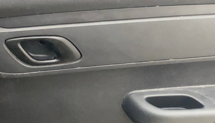 2016 Renault Kwid RXT 1.0, Petrol, Manual, 77,830 km, Driver Side Door Panels Control