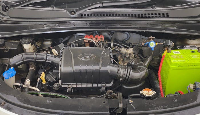 2014 Hyundai i10 SPORTZ 1.1, CNG, Manual, 59,160 km, Engine View